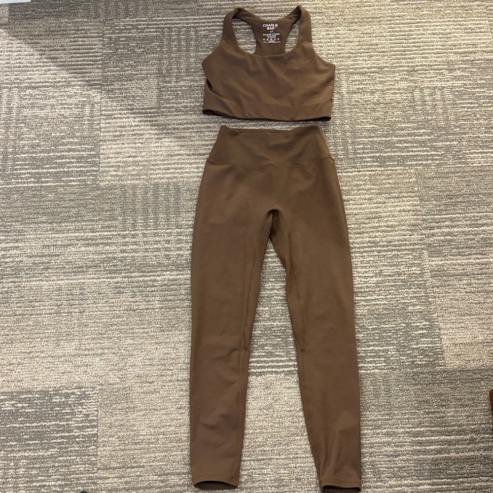 Elegant Brown Women's Leggings Set